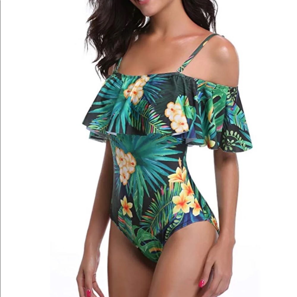 New One Piece tropical Swimsuits Small